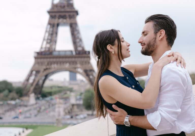 Où prendre les photos les plus romantiques à Paris