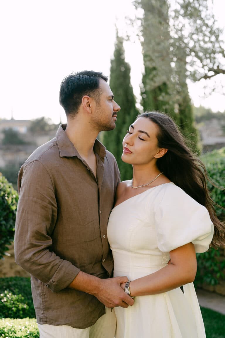 Your engagement photos at the incredible Bastide de Gordes