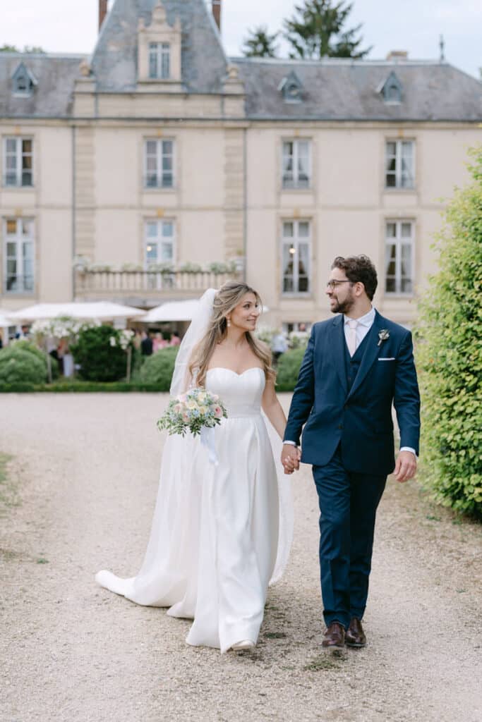 Photos de couple au château d'Aveny