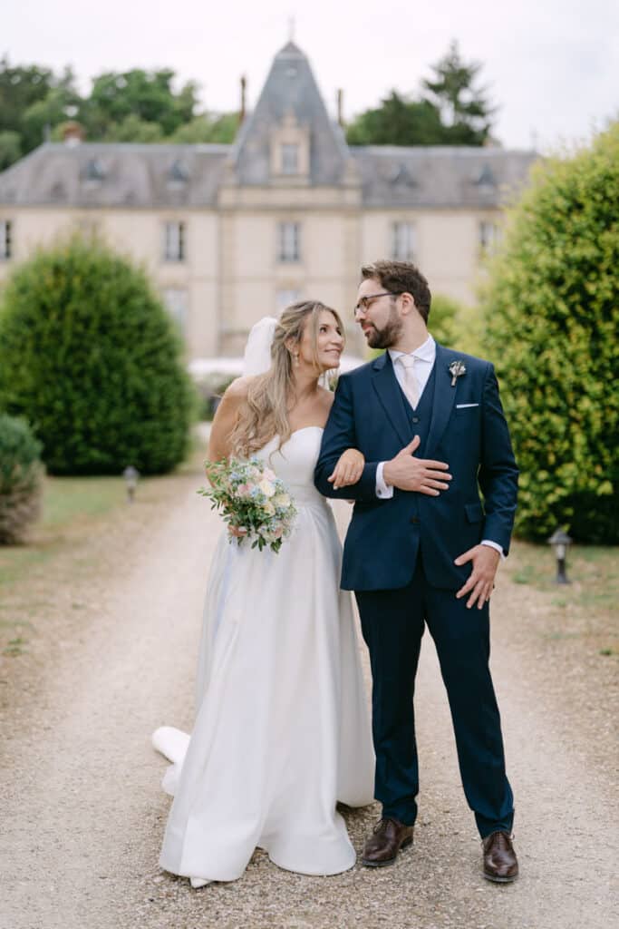 Photos de couple au château d'Aveny