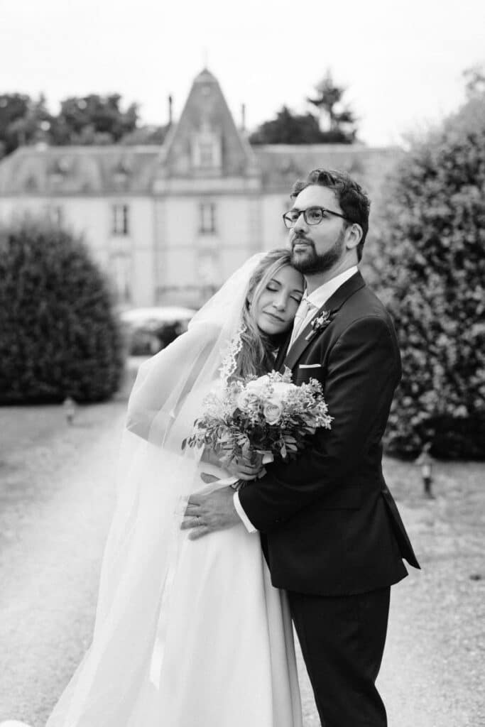 Photos de couple au château d'Aveny